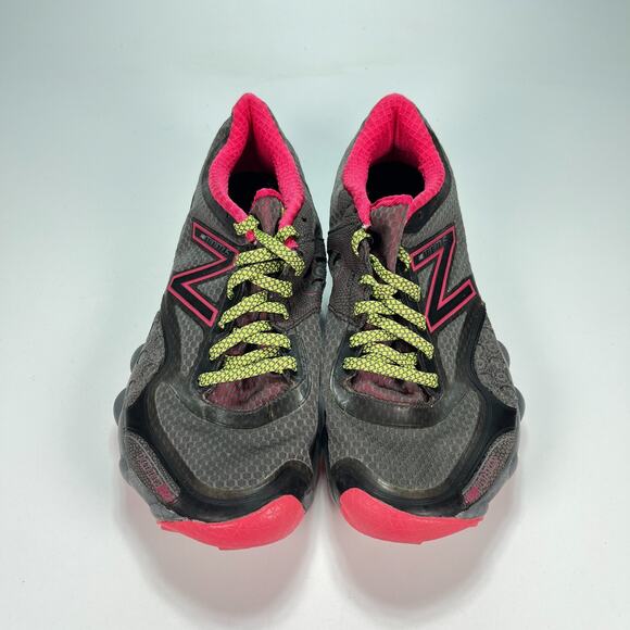 New Balance Minimus Dark Gray Trail Running Shoes WT1010GP Women's Size 8.5 - Picture 3 of 9